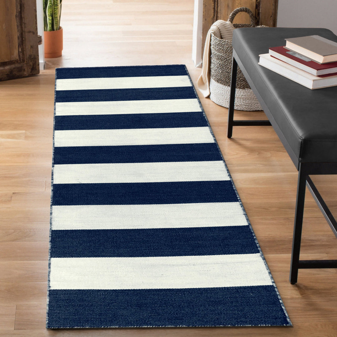 Navy | 2' x 8'