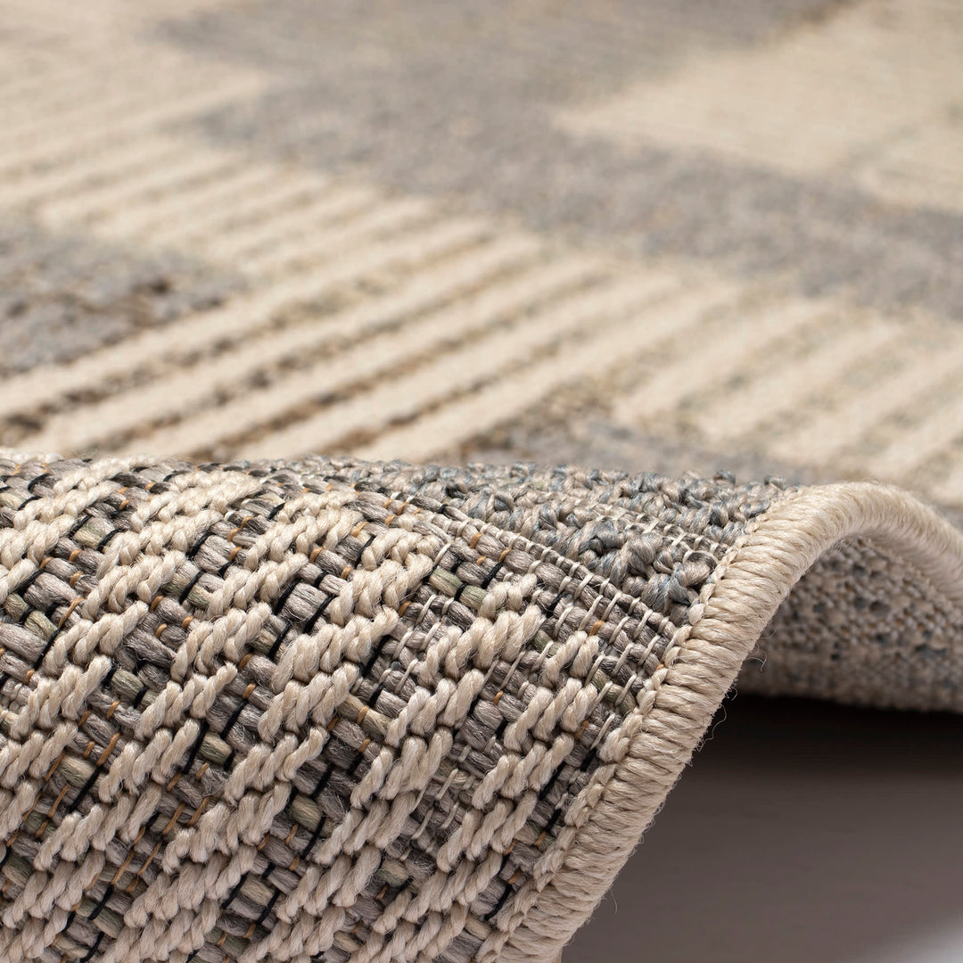Neutral | 3'3" x 4'11"