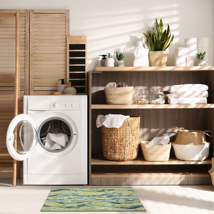 Green | 2'5" x 3'11"