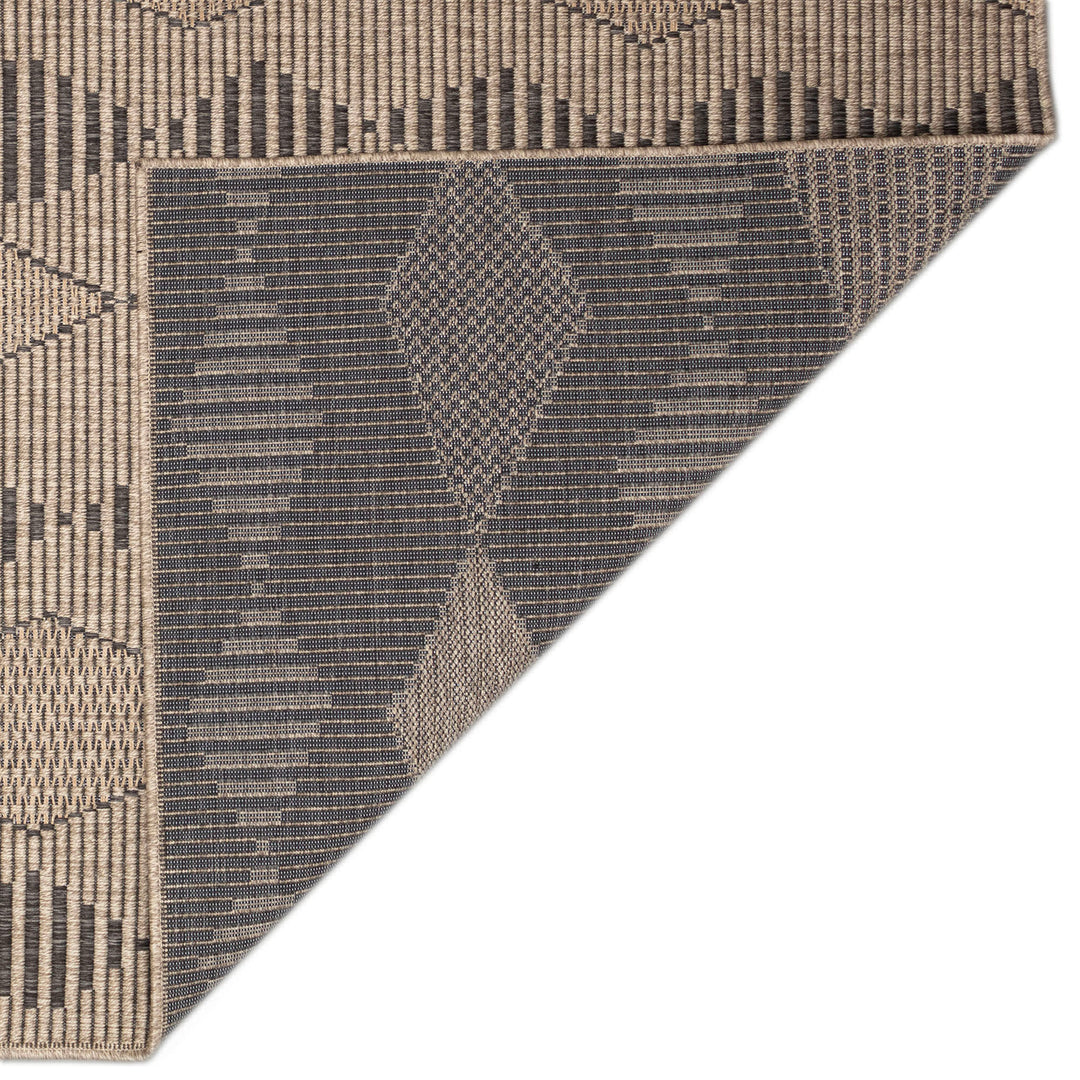Taupe | 1'11" x 7'6"