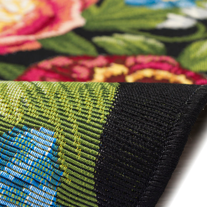 Black | 1'11" x 4'11"