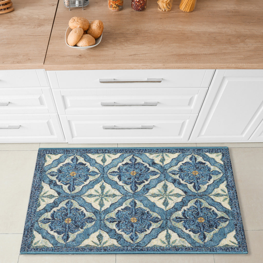 Ocean | 2'5" x 3'11"