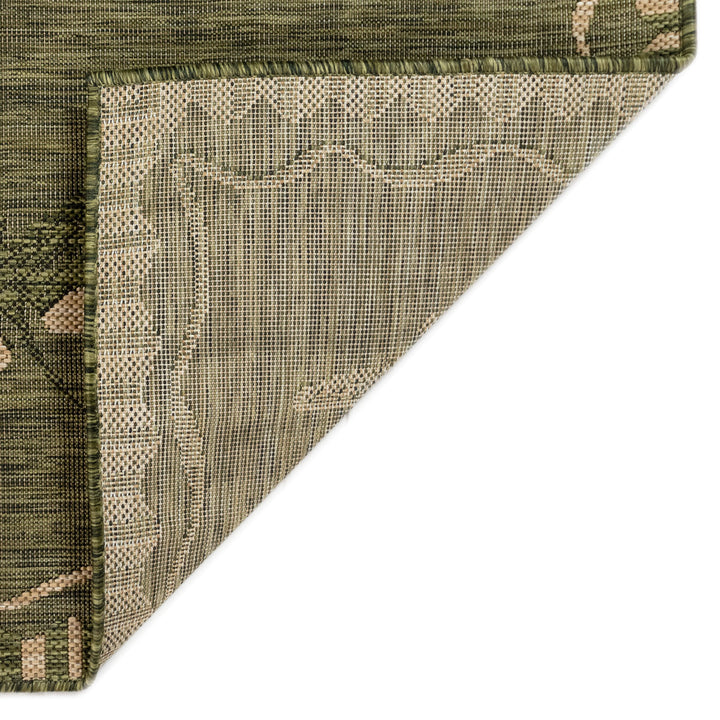 Green | 4'10" x 7'6"