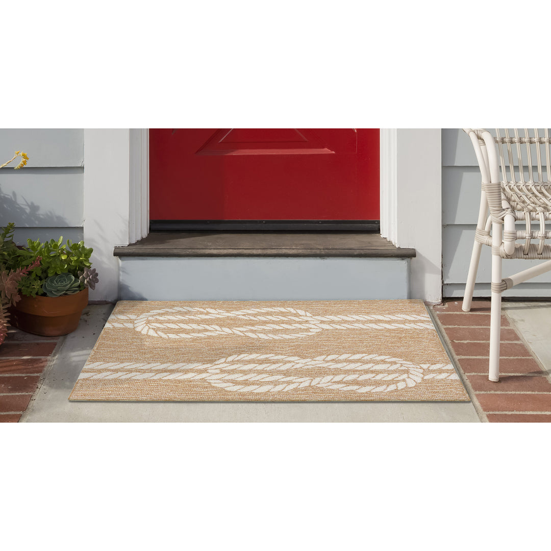Neutral | 1'8" x 2'6"