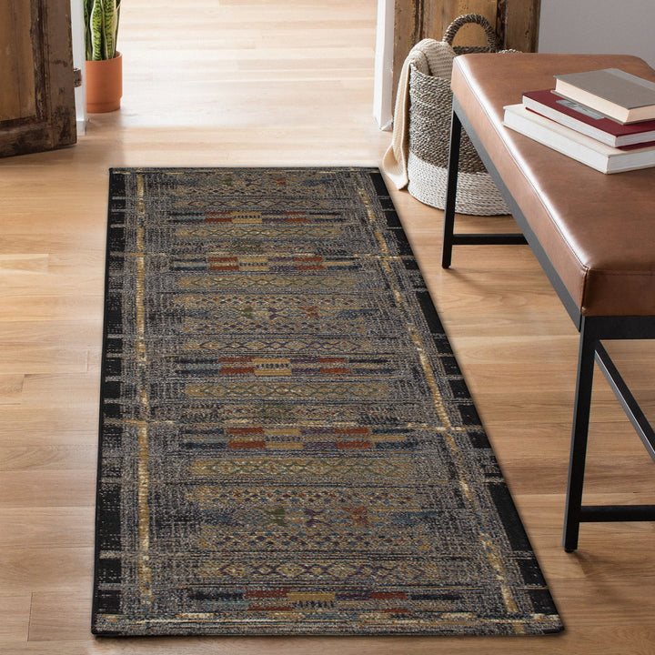 Black | 1'11" x 4'11"