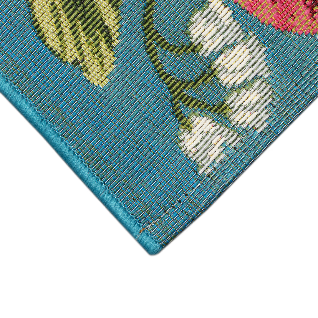Aqua | 2'5" x 3'11"