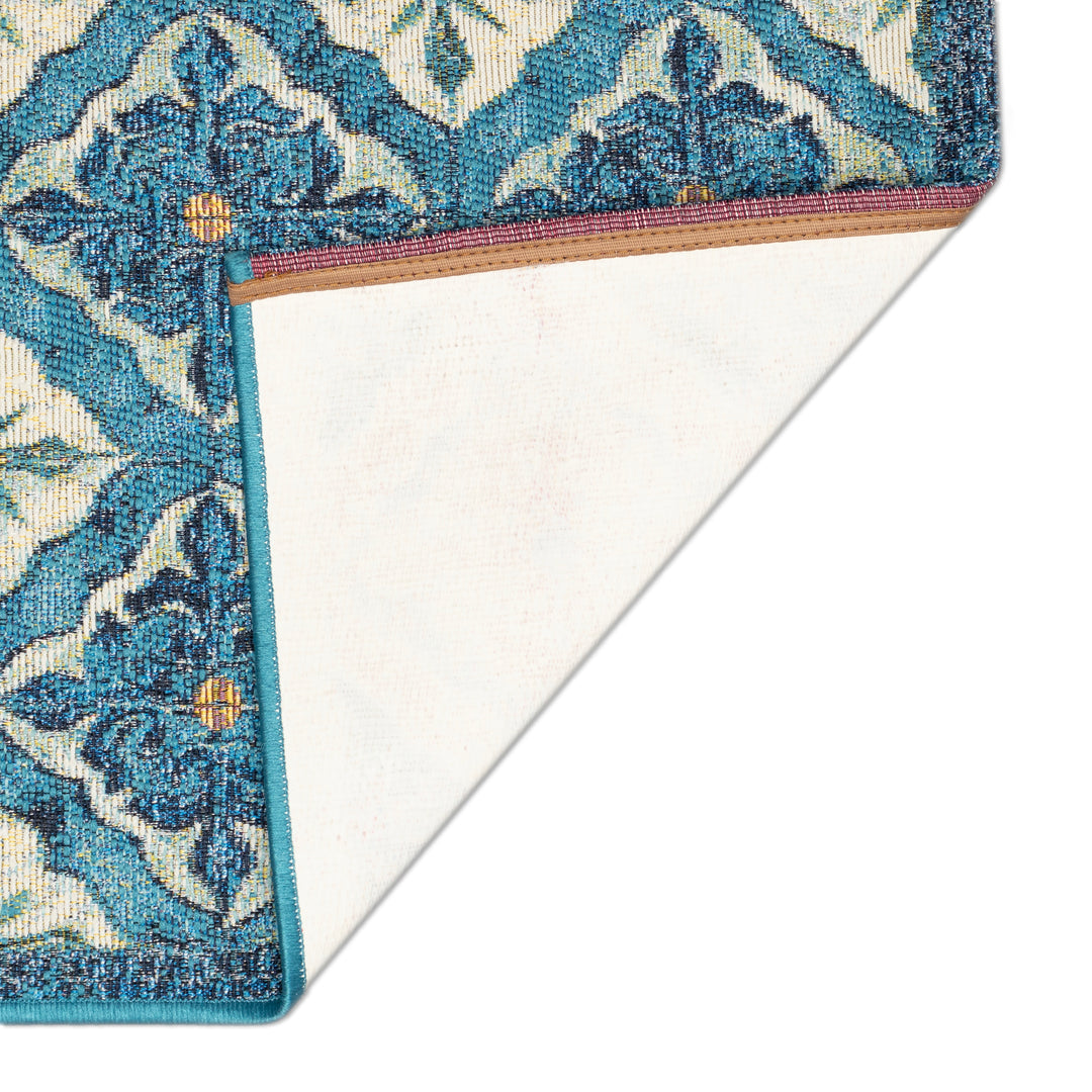 Ocean | 2'5" x 3'11"