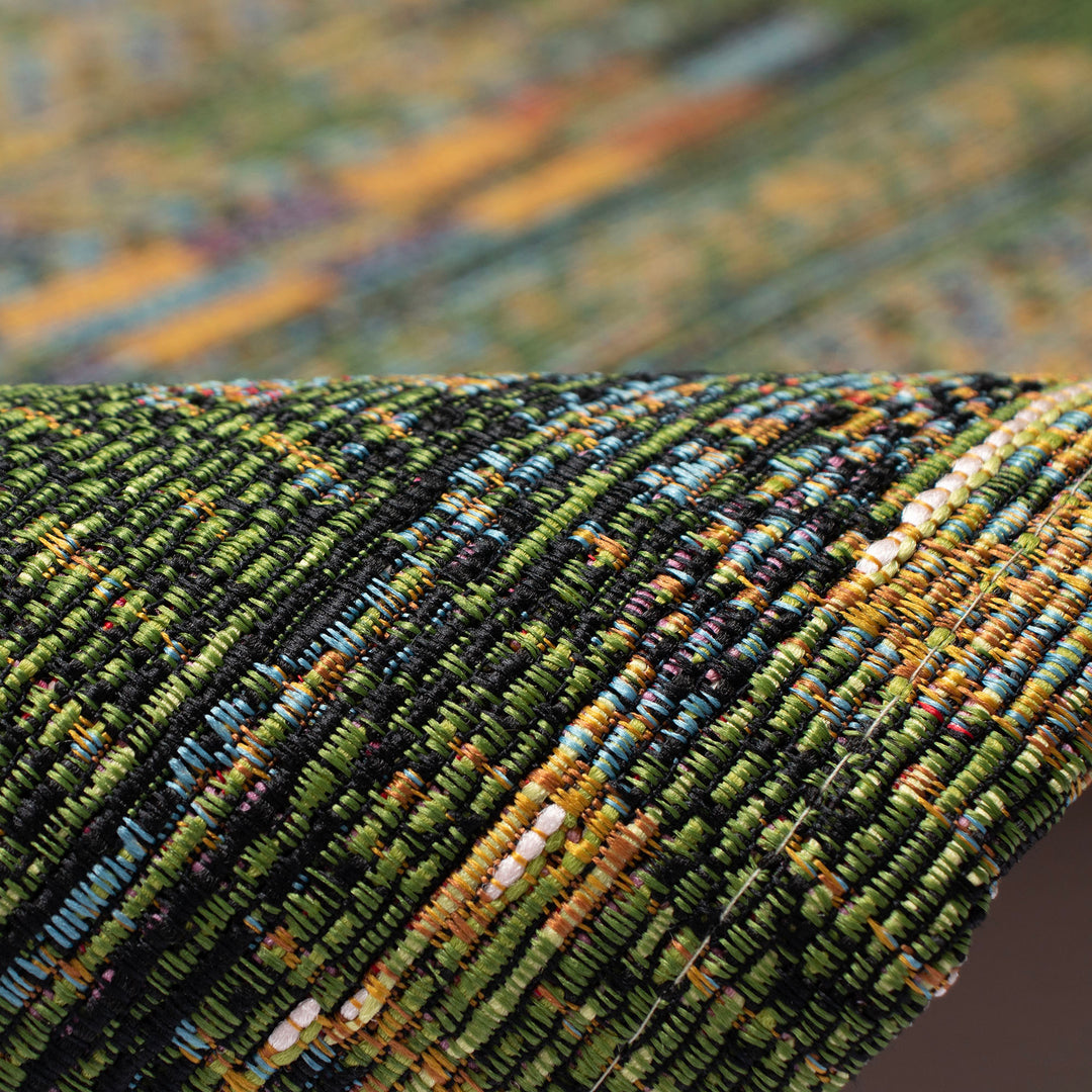 Green | 4'10" x 7'6"