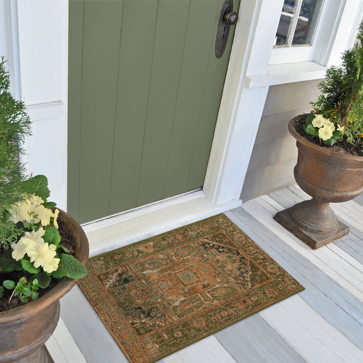 Green | 1'11" x 4'11"