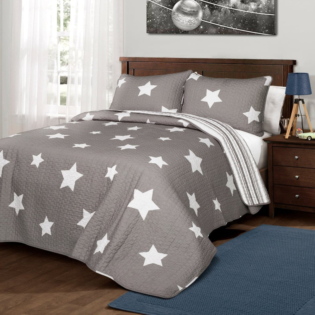 Hound of the Stars 3-Piece Quilted Bedding Set NCU0PTT443