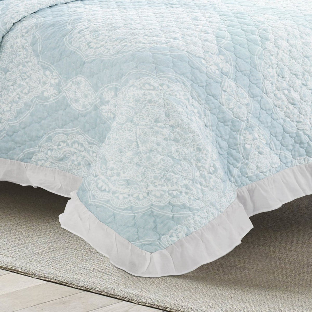 Lucianna Ruffle Edge Cotton Bedspread Set | Lush Decor | www.lushdecor ...