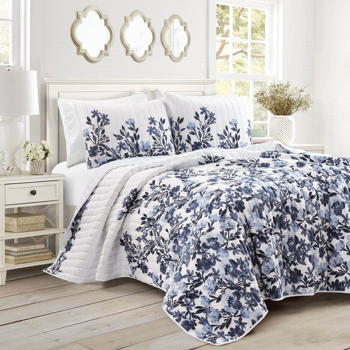 Bedding Bundle: Tanisha Quilt Set + Crinkle Textured Dobby Comforter Set