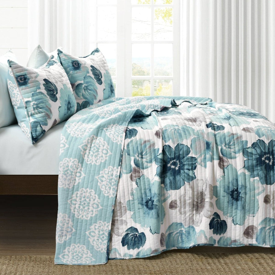 Leah Floral Reversible Quilt 3 Piece Set Lush Decor www.lushdecor