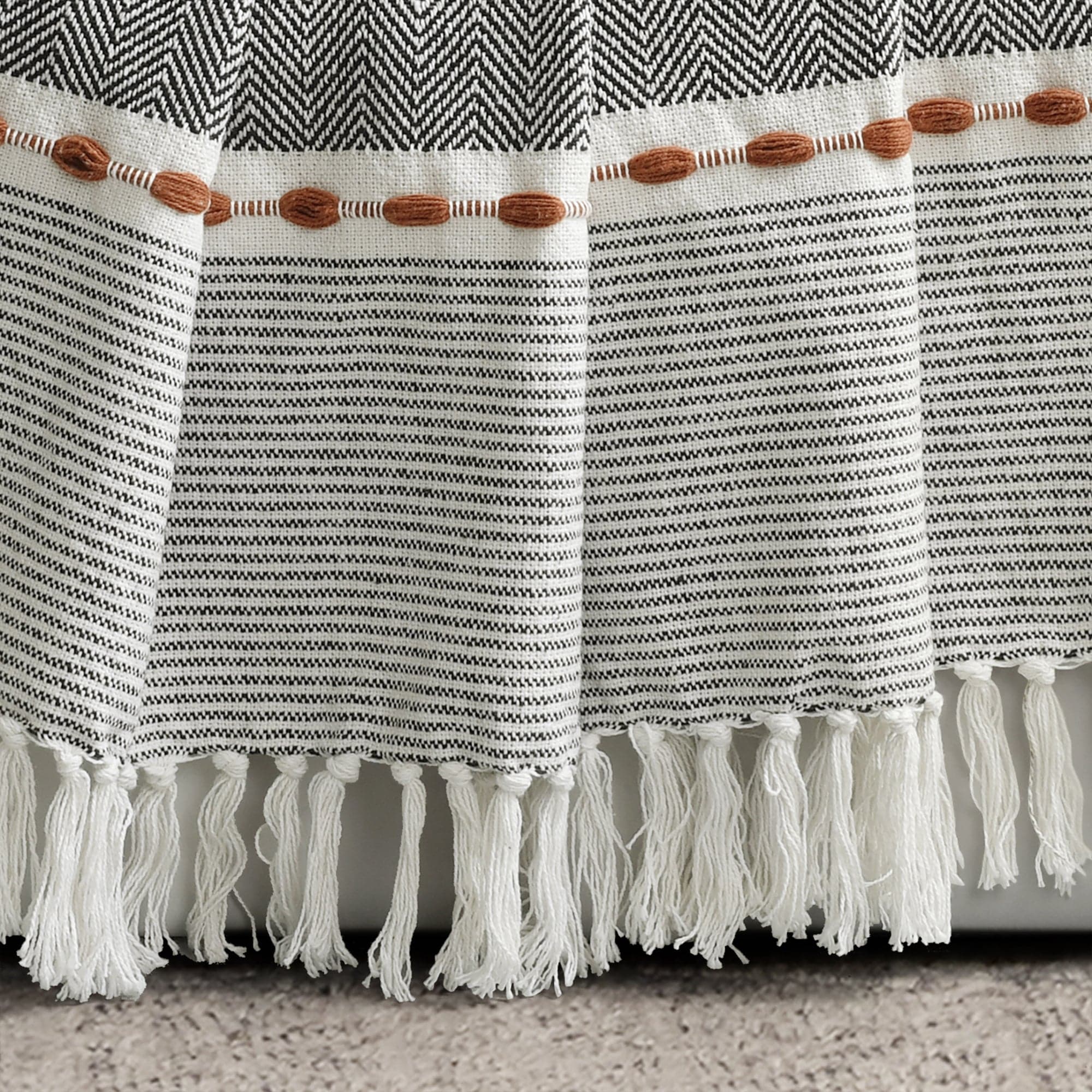 Herringbone Stripe Yarn Dyed Cotton Woven Tassel Throw | Lush