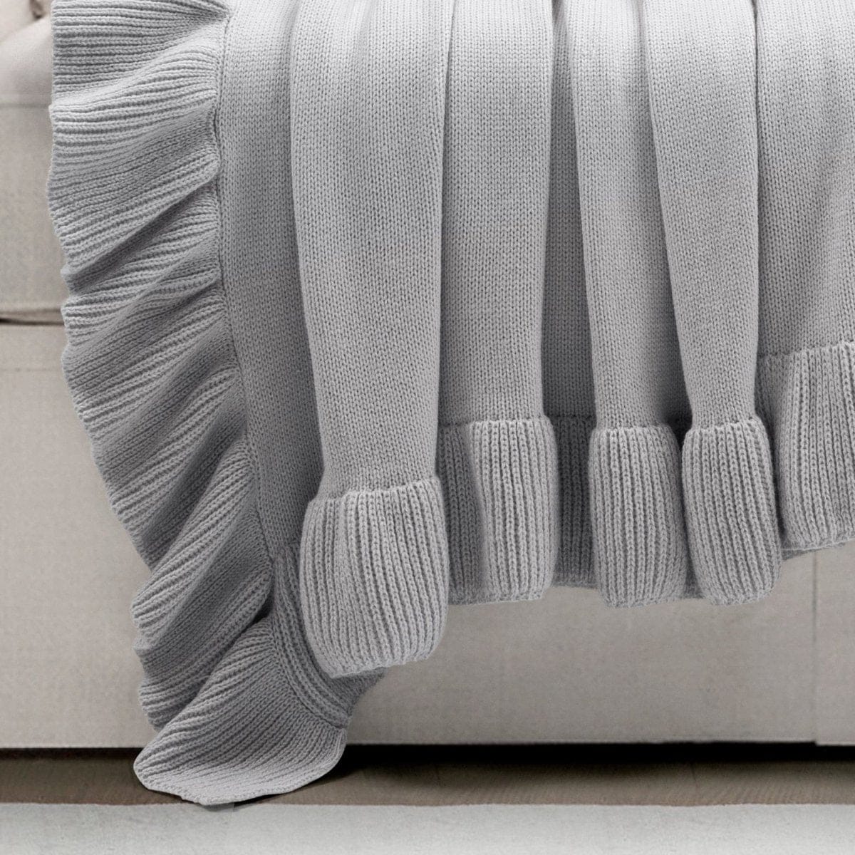 Reyna Soft Knitted Ruffle Throw | Lush Decor | www.lushdecor.com ...