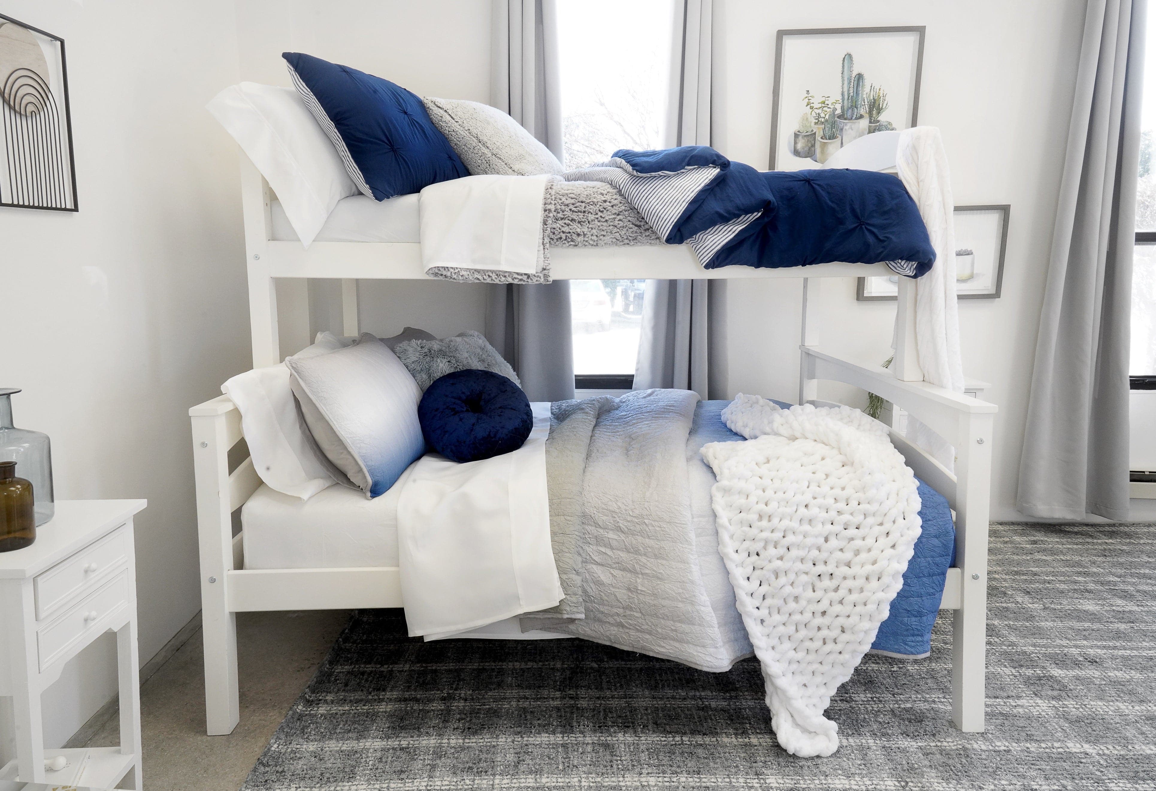 Bedding Bundle: Crinkle Ombre Quilt Set + Emma Faux Fur Comforter Set