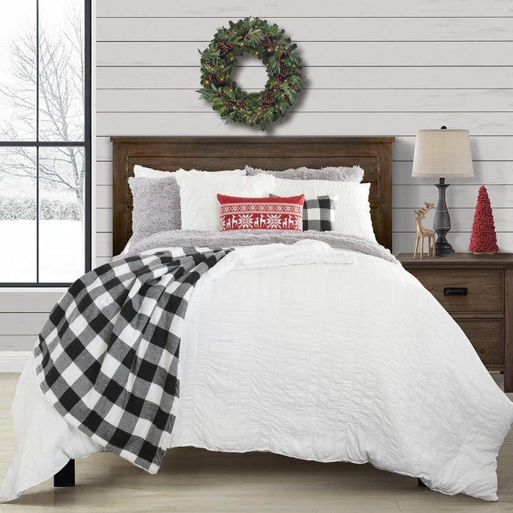 Bedding Bundle: Farmhouse Seersucker Comforter Set + Woven Buffalo Check Gift Box - King