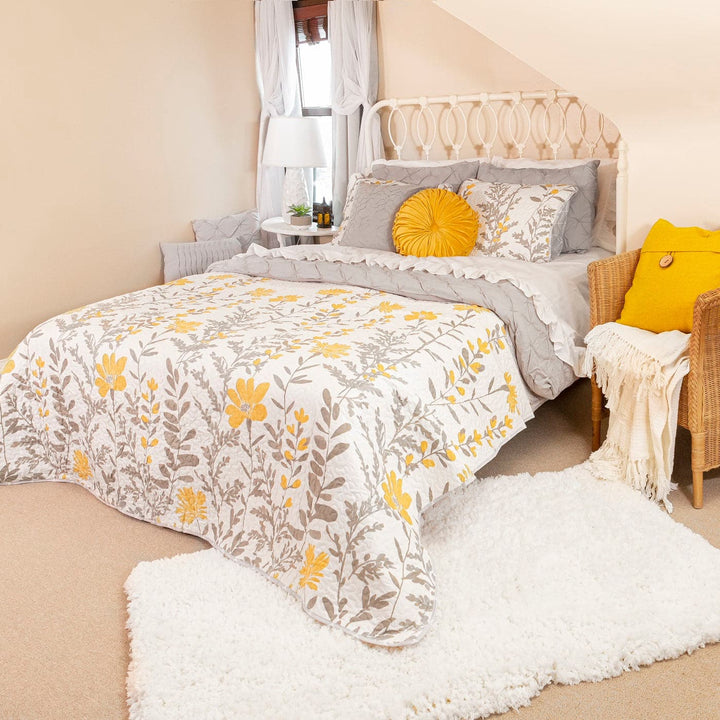 Bedding Bundle: Aprile Quilt Set + Ravello Pintuck Comforter Set