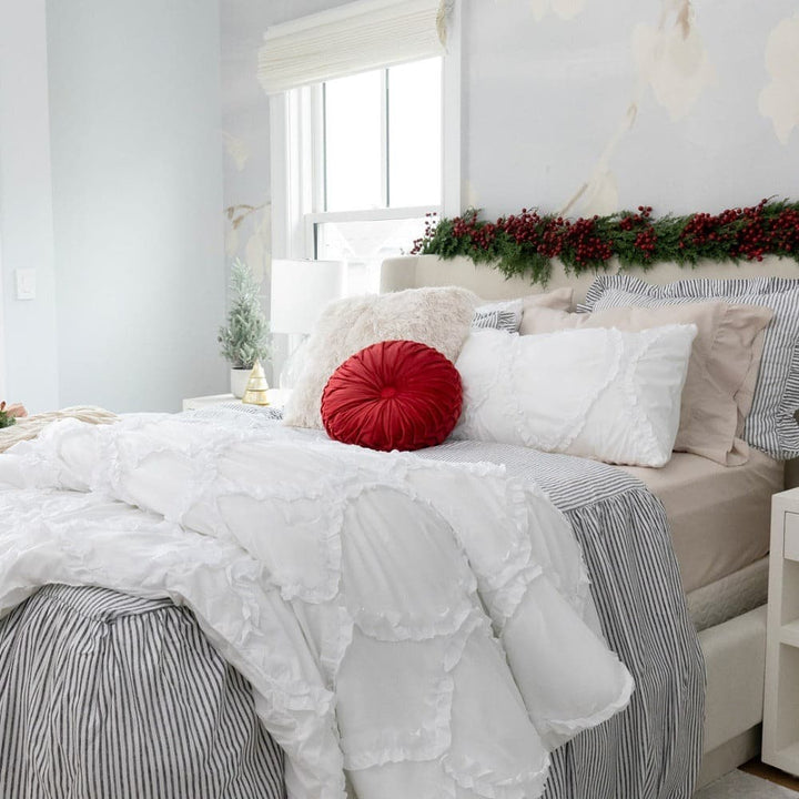 Great Gifts for the Home Decor Enthusiast | Lush Decor | www.LushDecor.com